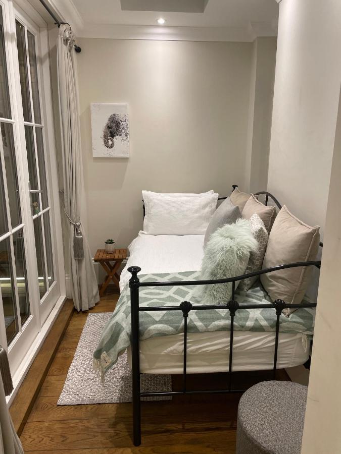 Stylish 3-Bedroom Flat In Kensington Londra Dış mekan fotoğraf